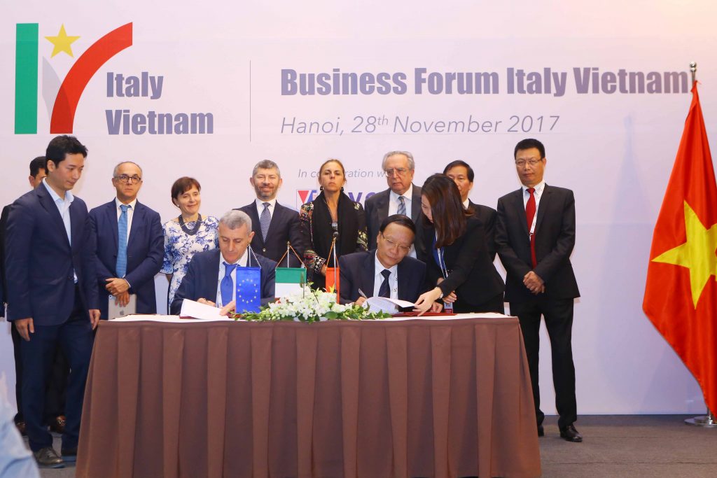 Hải quan Việt Nam ký biên bản ghi nhớ với Phòng Thương mại Italy